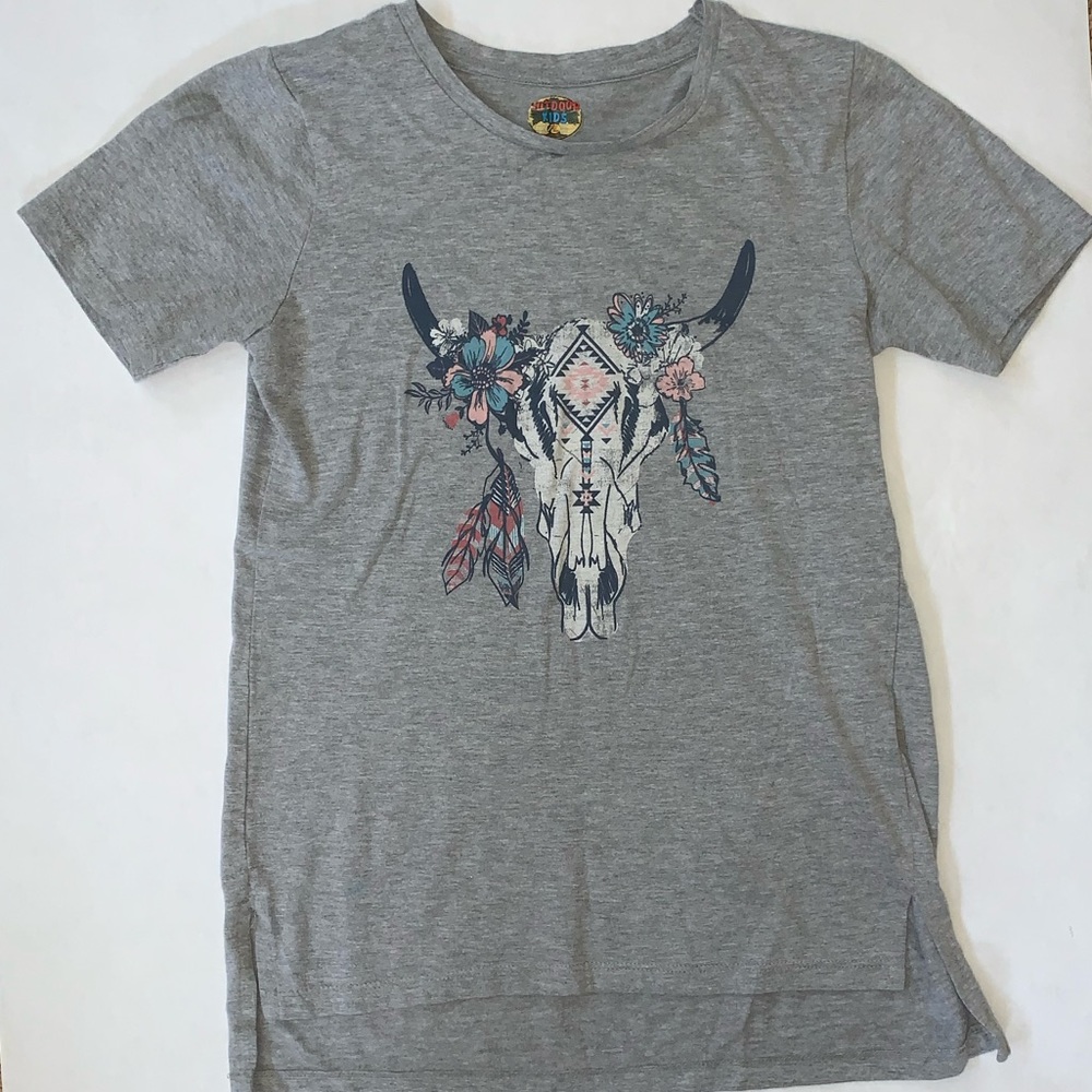 🌸Cute Boho Cow Skull Shirt